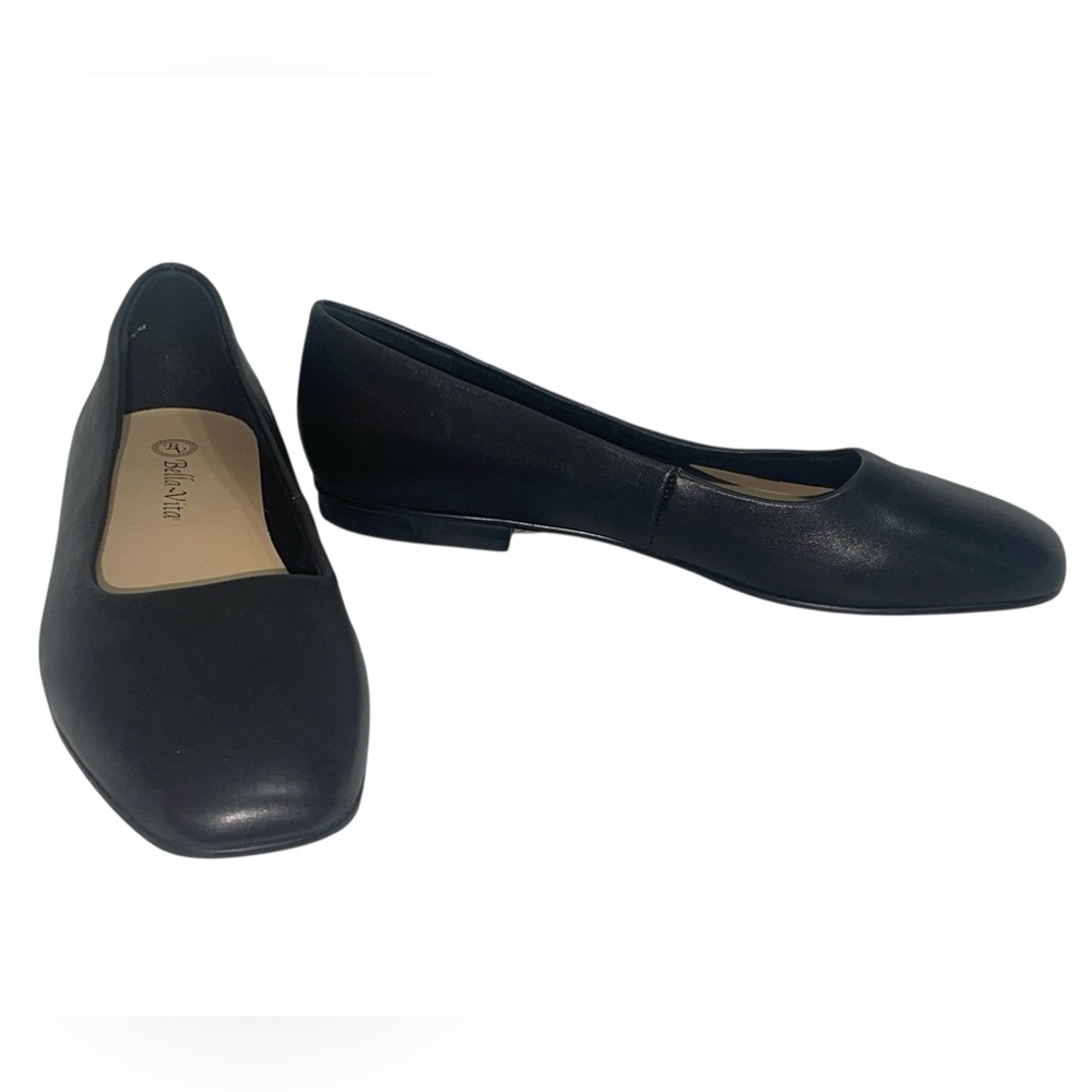 Leather slip on the Kimiko by Bella Vita. Size 9.5 GUC #51-2551 - Picture 4 of 13